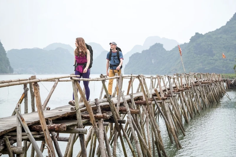 Osprey Farpoint backpack - 70 liter - Donkerblauw Osprey Farpoint Backpack - 70 Liter - Donkerblauw -Buitensportuitrusting osprey farpointfairview 1 1